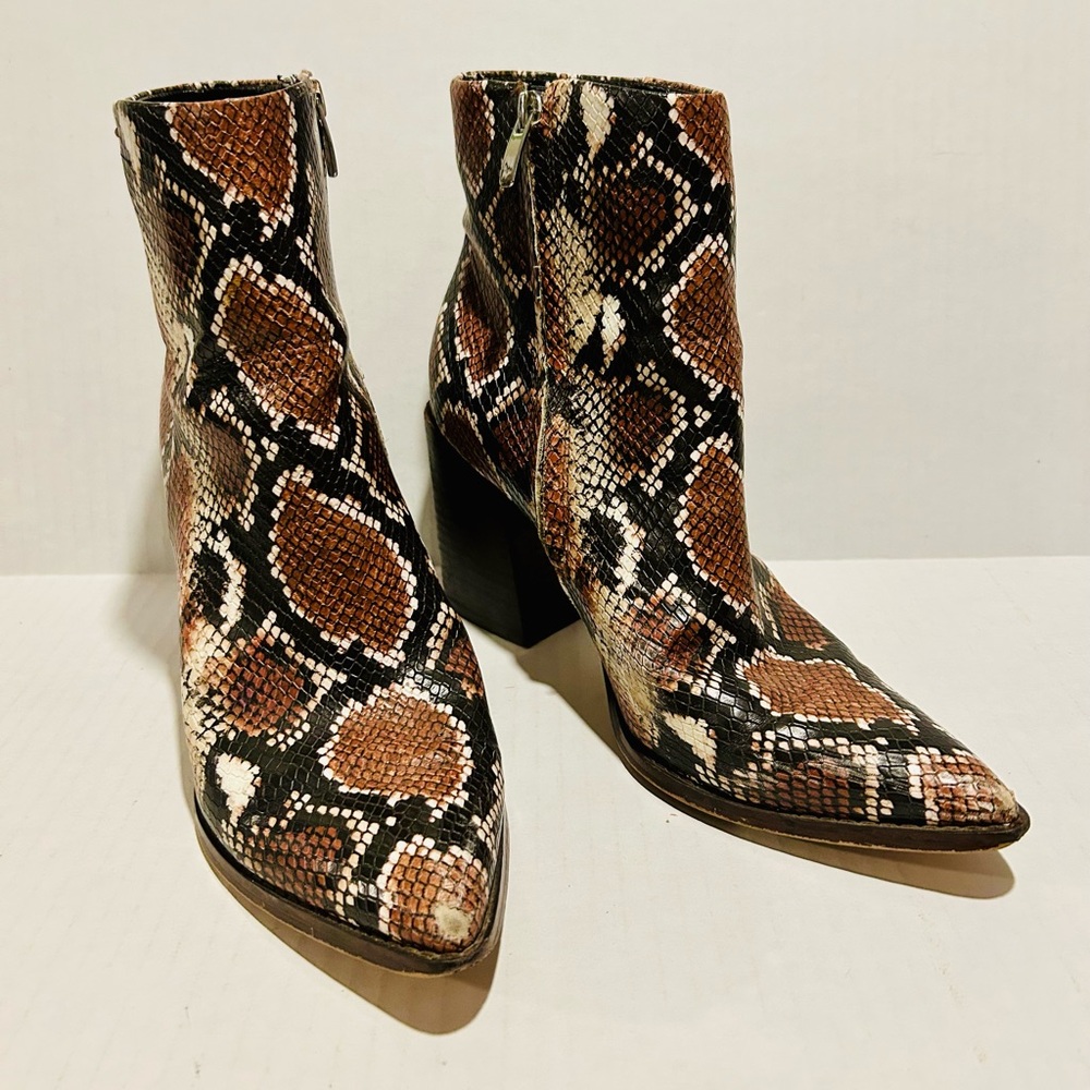 Nine West Boots Womens 9 M Bryson Ankle Booties Snakeskin Leather Pointed Toe
